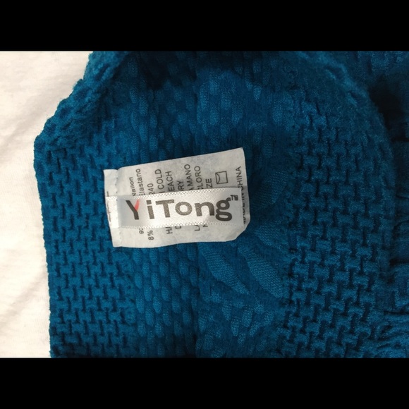 Sweater - Size Small - Picture 2 of 2